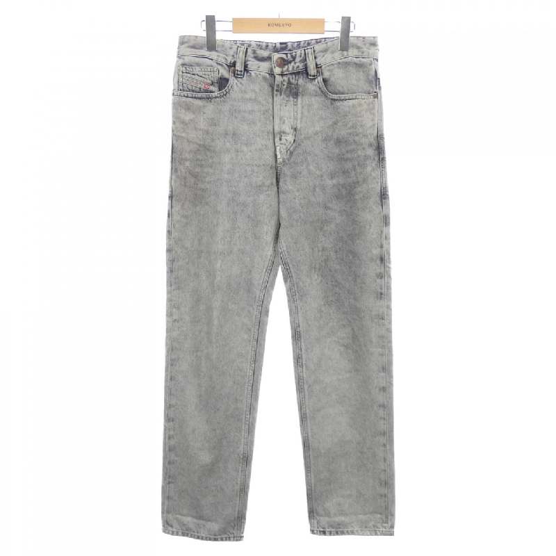 Quần jeans DIESEL - Hàng hiệu Authentic 817332