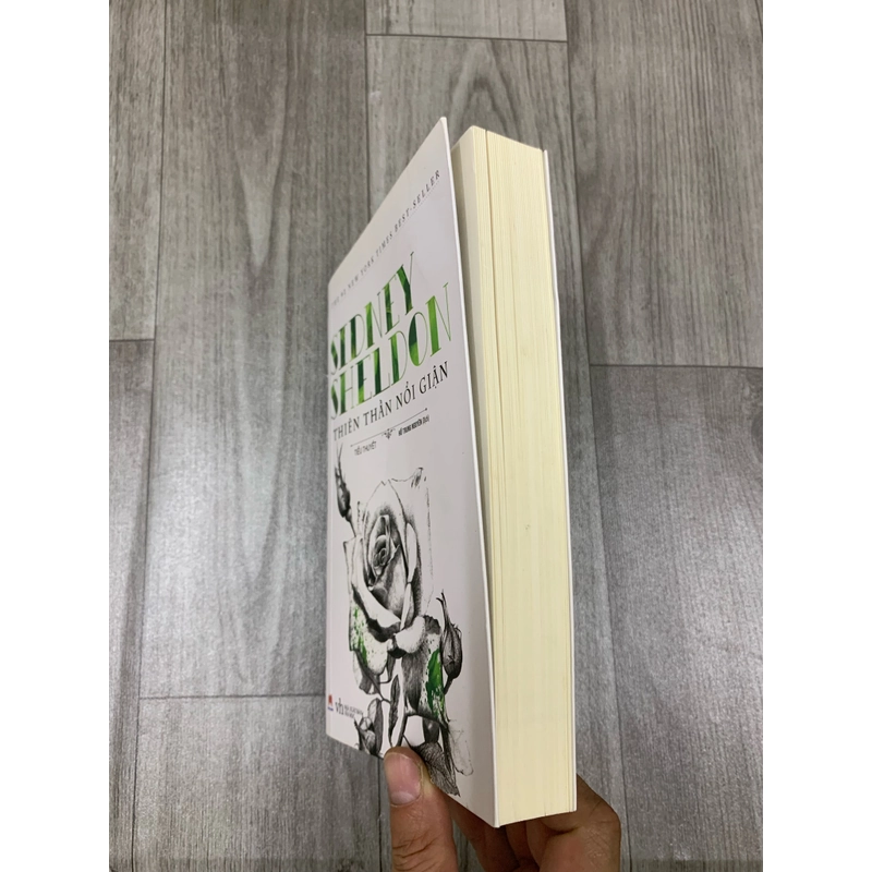 Thiên thần nổi giận - Sidney Sheldon. 1b5 518474