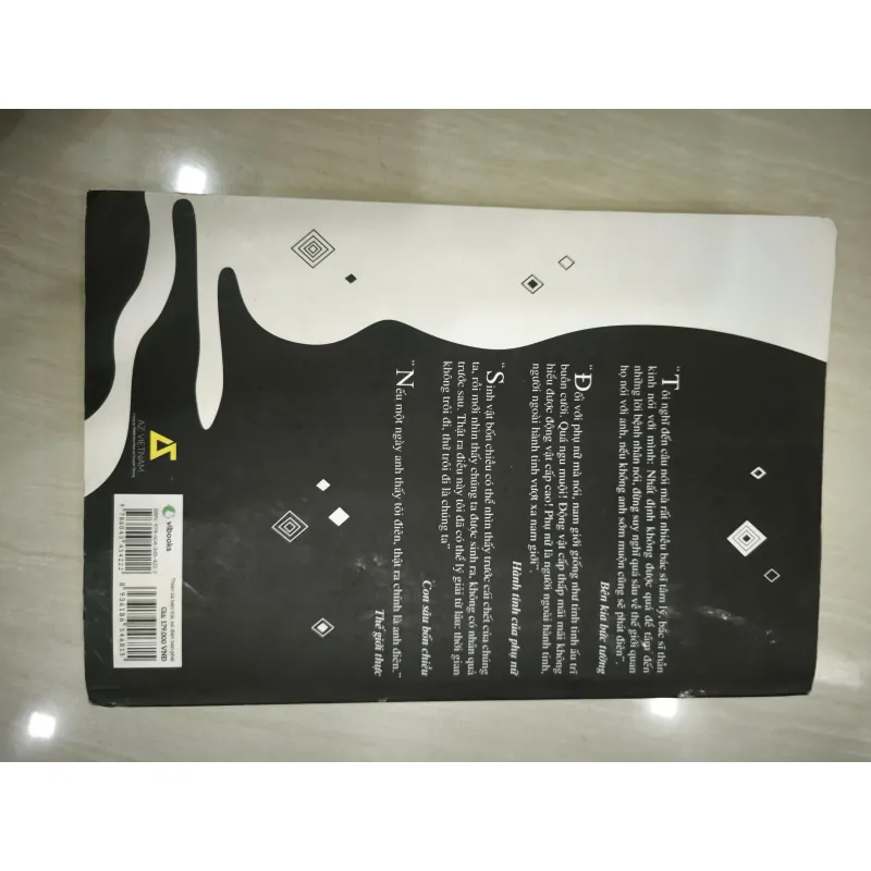 Thiên tài bên trái - kẻ điên bên phải 718477