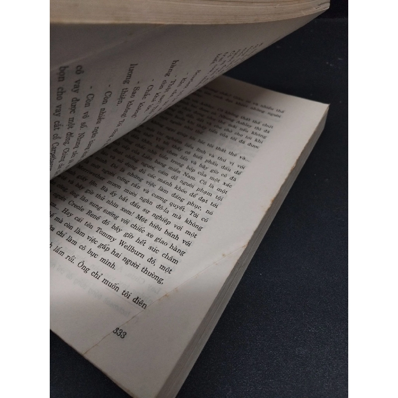 Bộ 2 cuốn Cuốn theo chiều gió (tập 1,2) mới 60% bẩn bìa, ố vàng, bung trang, gấp bìa 1997 HCM2110 Margaret Mitchell VĂN HỌC 917733