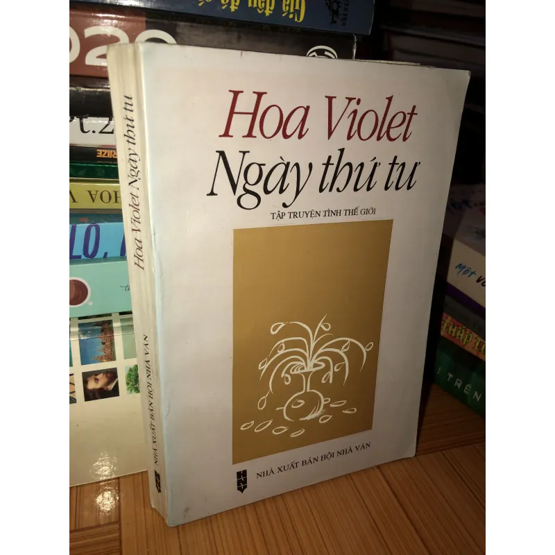 Hoa Violet ngày thứ tư  996411