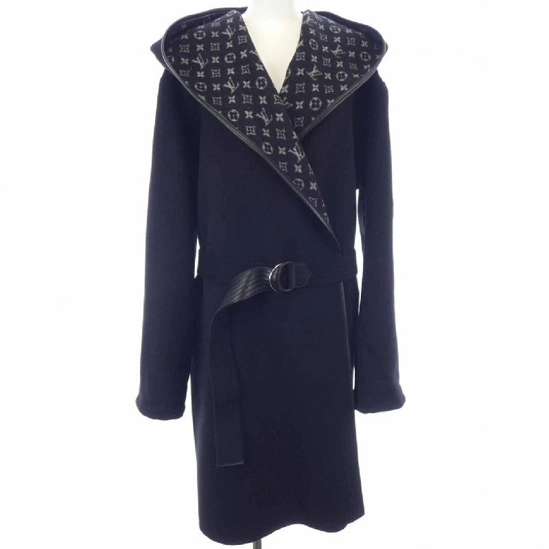 Áo khoác có mũ LOUIS VUITTON FGCO40QWE - Hàng hiệu Authentic 823311