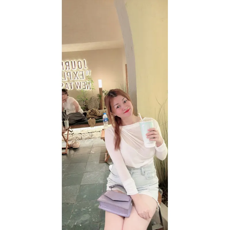 Áo mỏng model ôm  930970