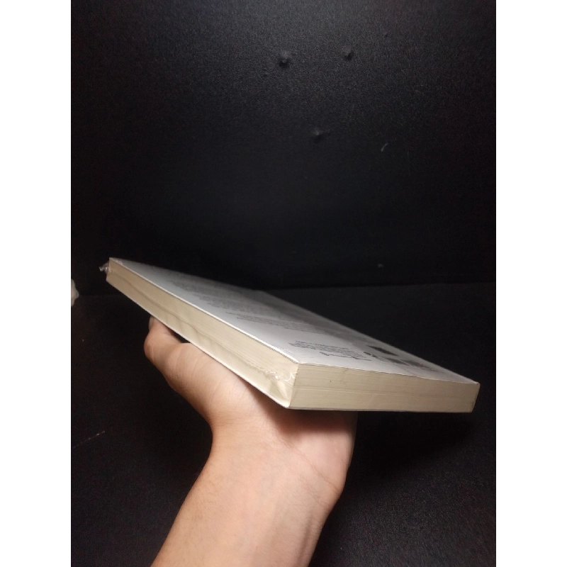 Vaxxers Câu chuyện về cuộc đua phát triển vắc - xin chống covid -19 của các nhà khoa học OxFord Giáo sư Sarah GilBert Tiến sĩ Catherine Cgreen mới 100% nguyên seal HCM0710 912062