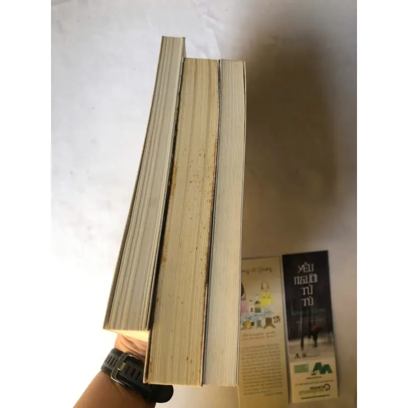 Sách của tác giả Gong Ji Young: Ngôi Nhà Vui Vẻ, Yêu Người Tử Tù, Cá Thu 926970