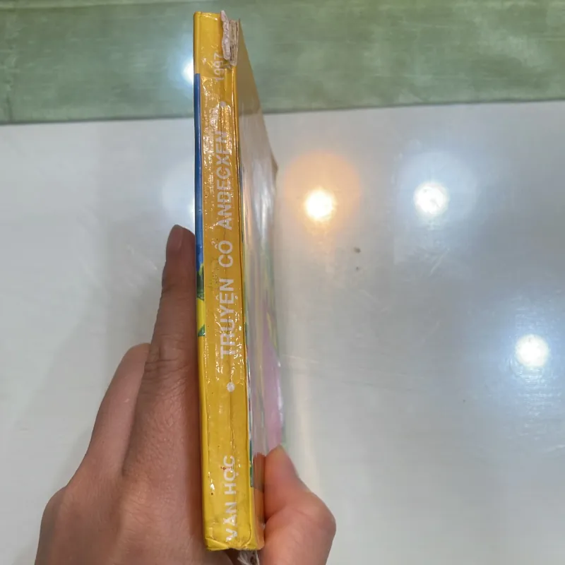 Truyện cổ Andecxen nxb Văn Học - 1997  1026424