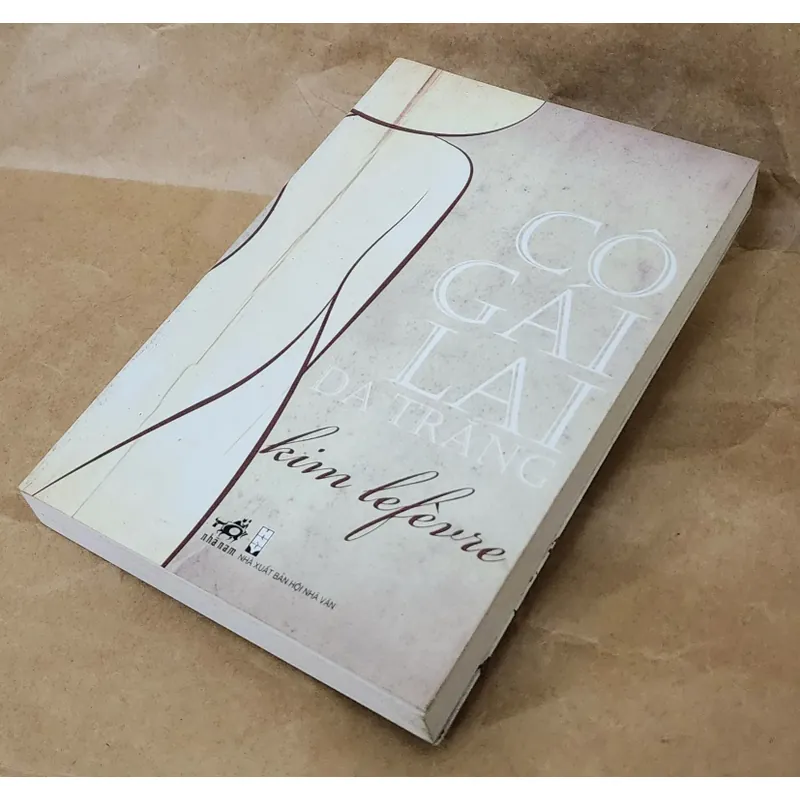 CÔ GÁI LAI DA TRẮNG - Kim Lefèvre 719277