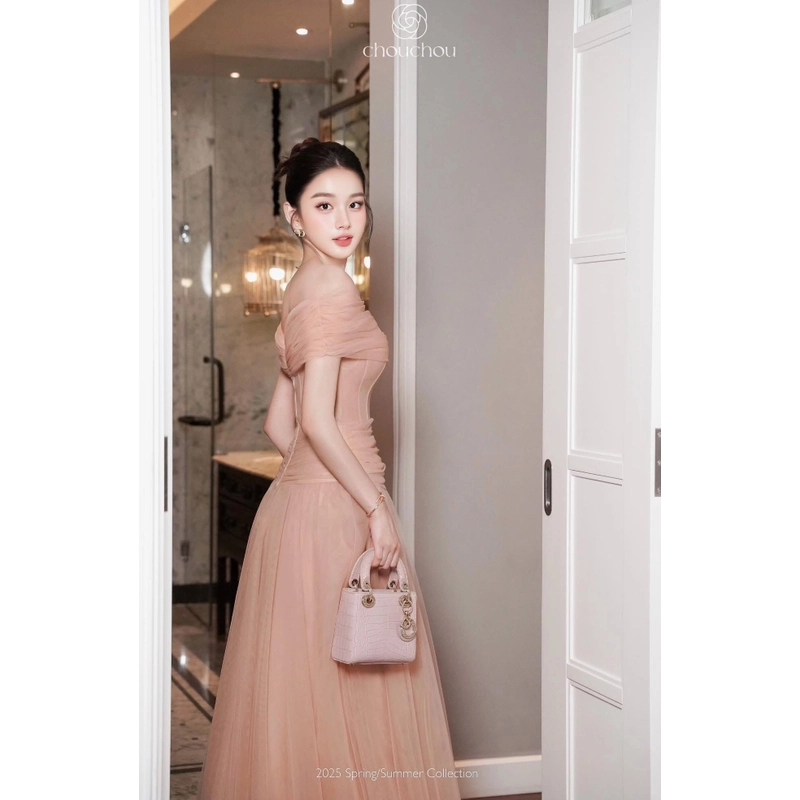 Đầm đi tiệc thương hiệu Doan Ngan Chau Size M màu Hồng chính hãng còn mới nguyên tag 521246