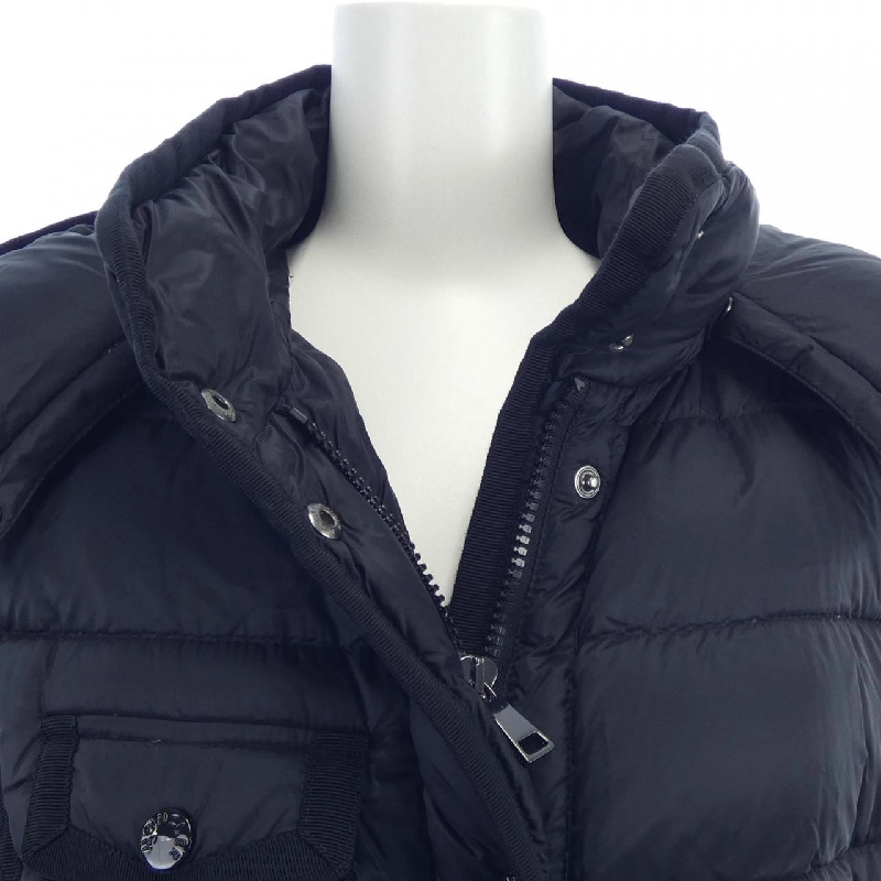 Áo khoác lông vũ MONCLER 642170