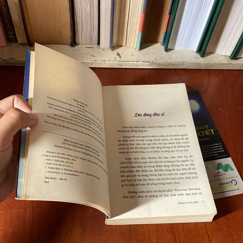 II Sách Tâm Linh: Không Có Cái Chết - Nhiều Tác Giả - Nguyễn Trần Quyết (Dịch) - 2015 575152