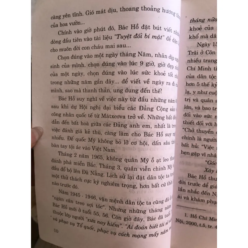 Bác Hồ viết di chúc - Vũ Kỳ  1025579