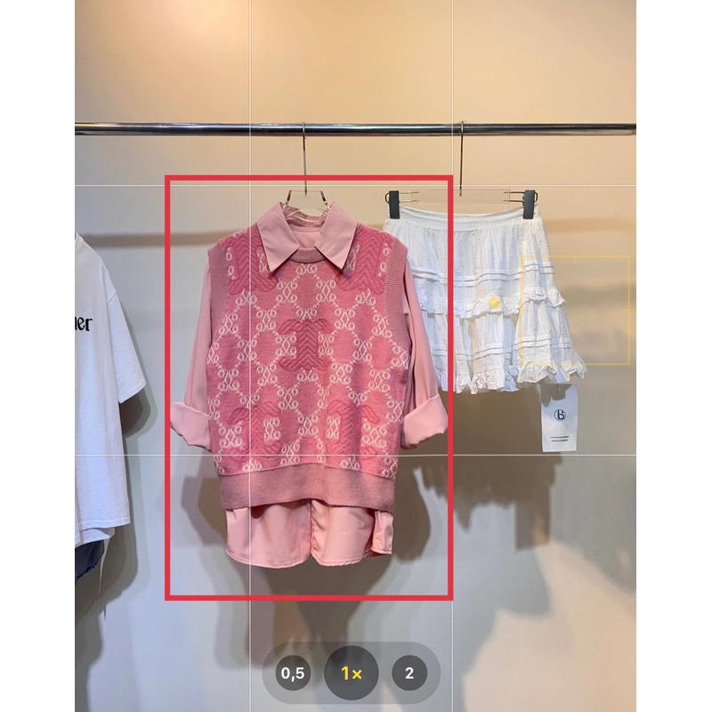 Chủ yếu là hàng new,có cái chưa mặc lần nào,có cái giặt xong để đấy,cái thì mặc 1l 522422