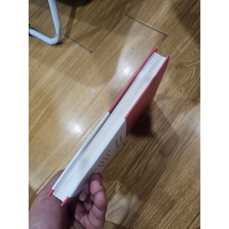 Sách bìa cứng tiếng Hàn như hình (có nhiều trang đã bị ghi chú bằng bút chì)
50k 537062
