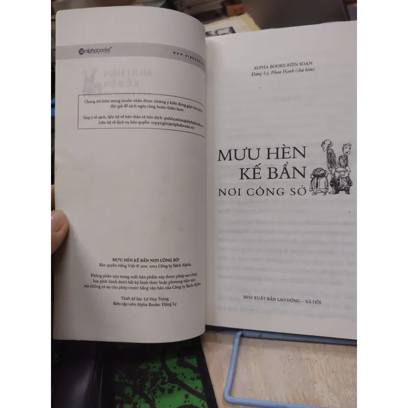 Sách: Mưu hèn kế bẩn nơi công sở (B1) Tác giả: Nhiều tác giả 693099