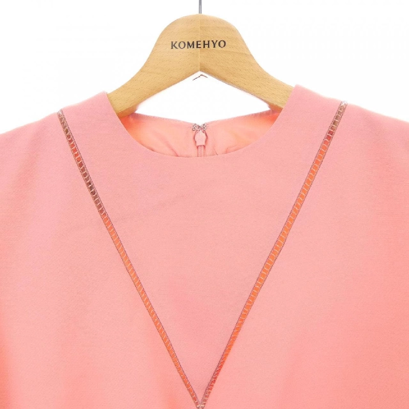 Váy đầm VALENTINO MB0VACG21CF - Hàng hiệu Chính hãng 810528