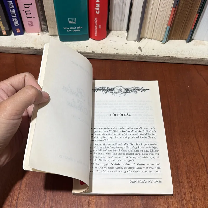 II Văn Học Nước Ngoài: Cánh Buồm Đỏ Thắm - ALếchXanĐrơ Grin - 2006 756743