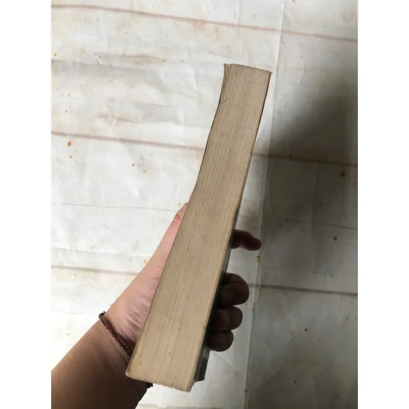 Những Vụ Án Nổi Tiếng Thế Giới: Bí Mật Lúc Chiều Tà 800037