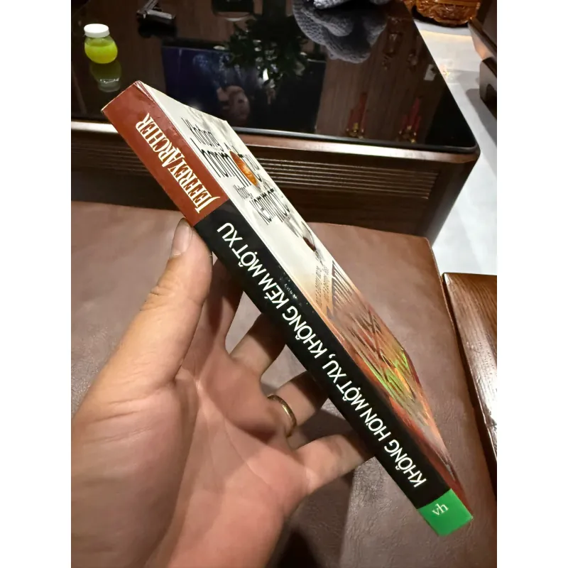 KHÔNG HƠN MỘT XU, KHÔNG KÉM MỘT XU – JEFFREY ARCHER- K6 1035703