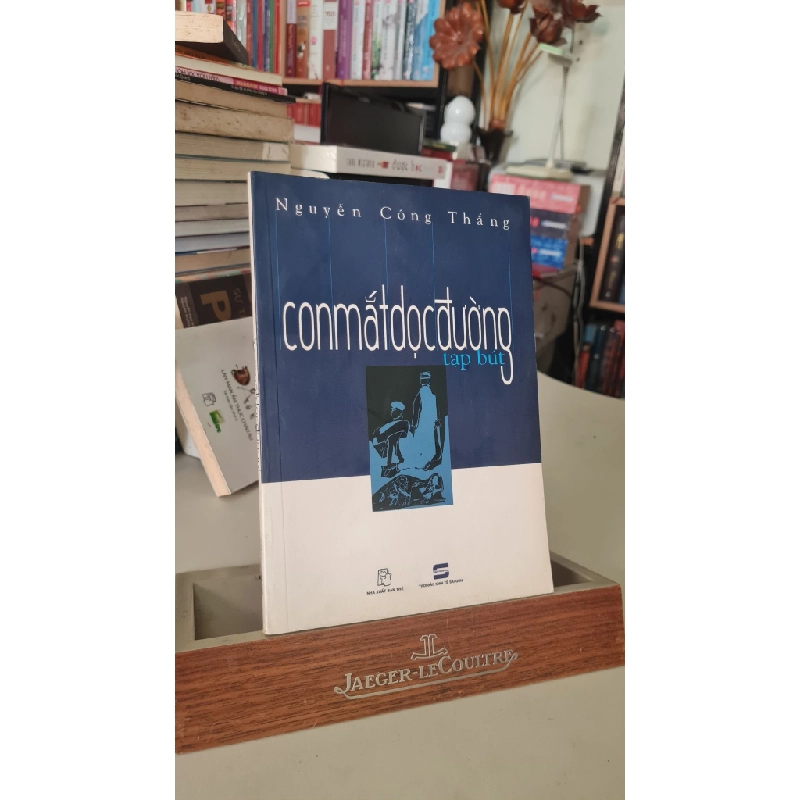 [Phiên Chợ Sách Cũ] Con mắt dọc đường 2006 - Nguyễn Công Thắng 0506 467392
