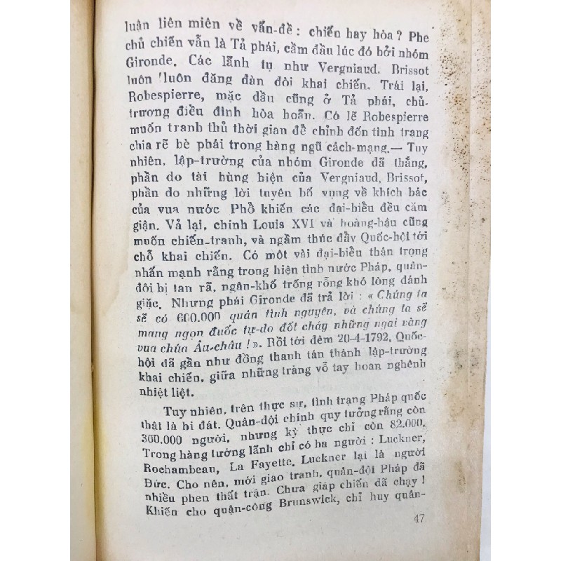 Cách mạng và hành động - Nghiêm Xuân Hồng 126311