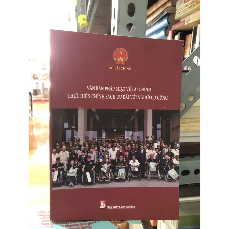 Văn bản pháp luật thực hiện chính sách ưu đãi với người có công 977707