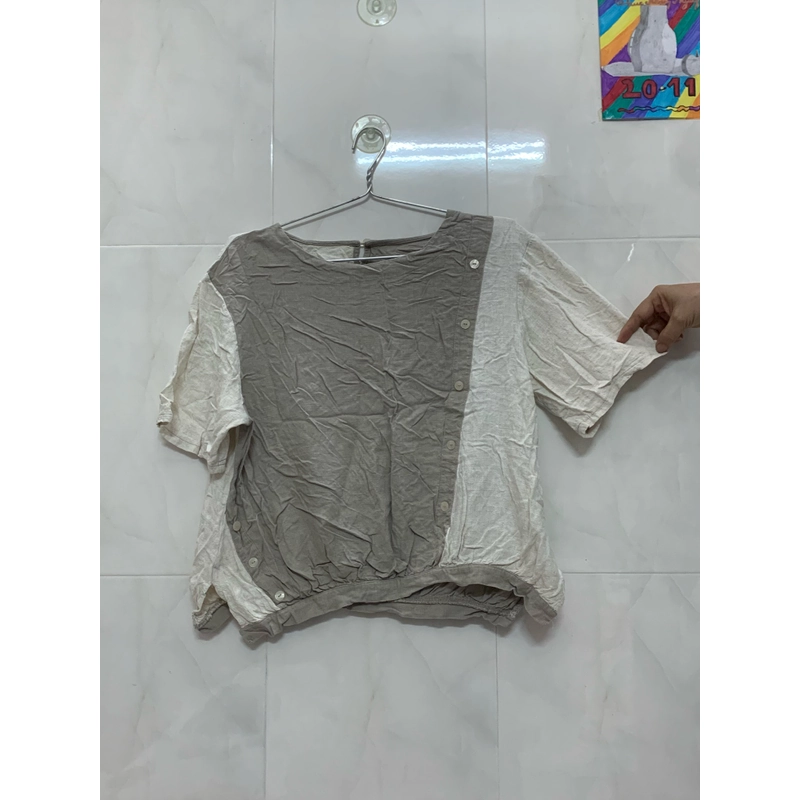 Áo kiểu thời trang ,size XL, tình trạng còn mới 537123