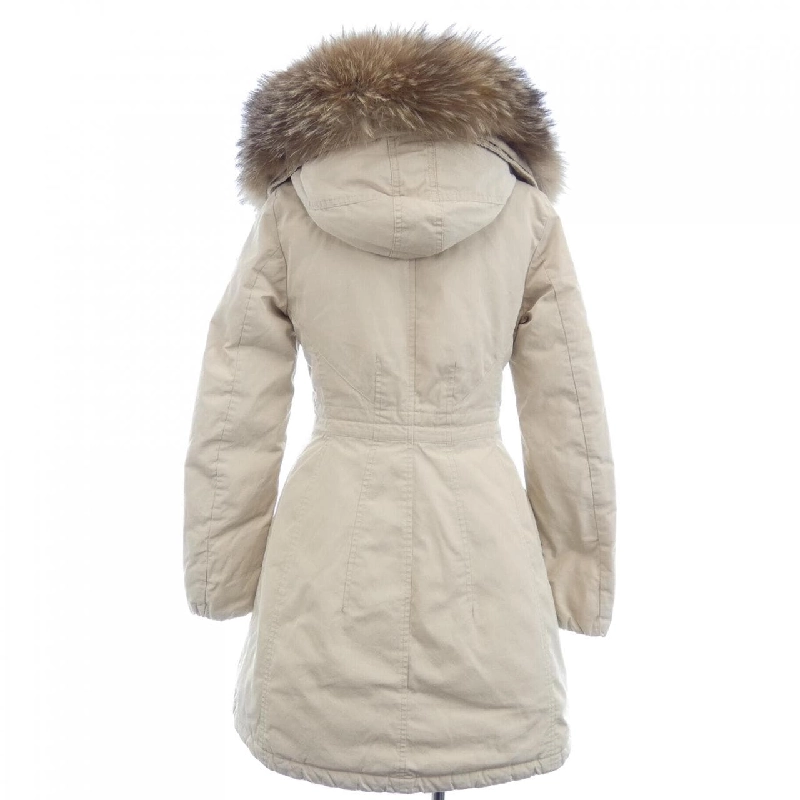Áo khoác lông vũ MONCLER 642387