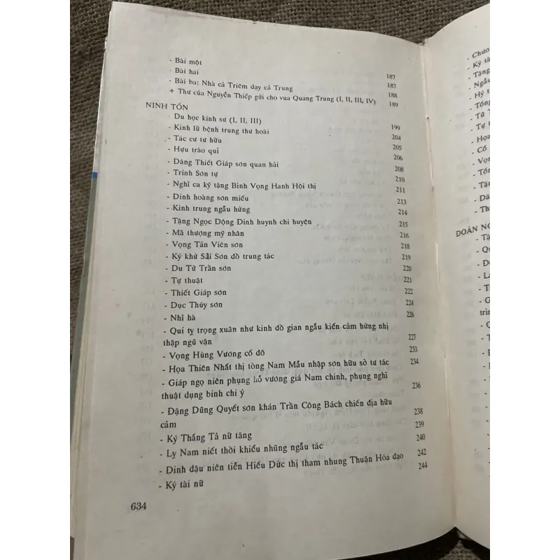 Tập văn học Việt Nam- 9A văn học Sơn Tây- kèm phần Hán văn  971378