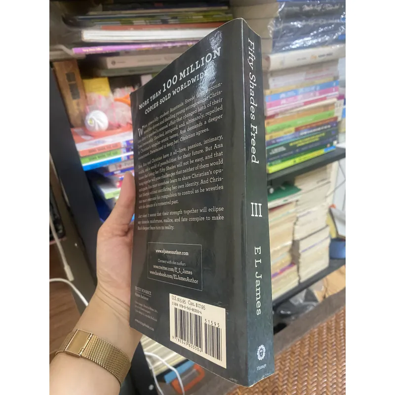 FIFTY SHADES FREED - E.L. JAMES (50 Sắc Thái -  Bản Tiếng Anh) 607660