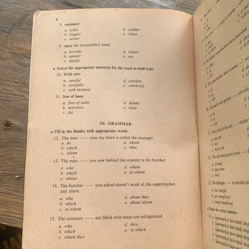 Bài thi trắc nghiệm Anh văn 12AB, Sinh ngữ 1 735440