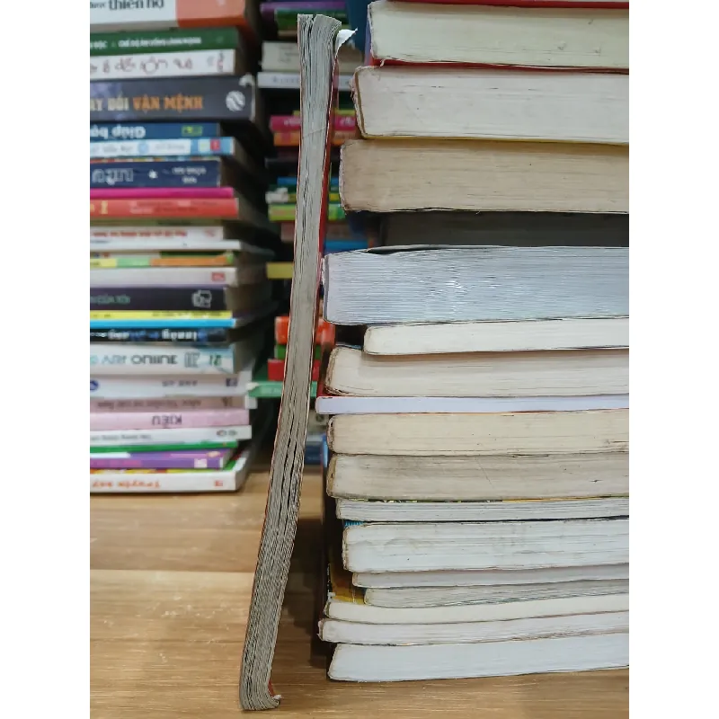 Chiếc vòng cầu hôn- nhiều tác giả 601922