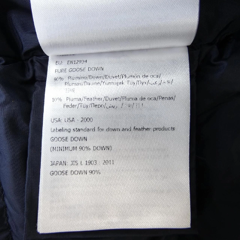 Áo khoác lông vũ MONCLER 633640