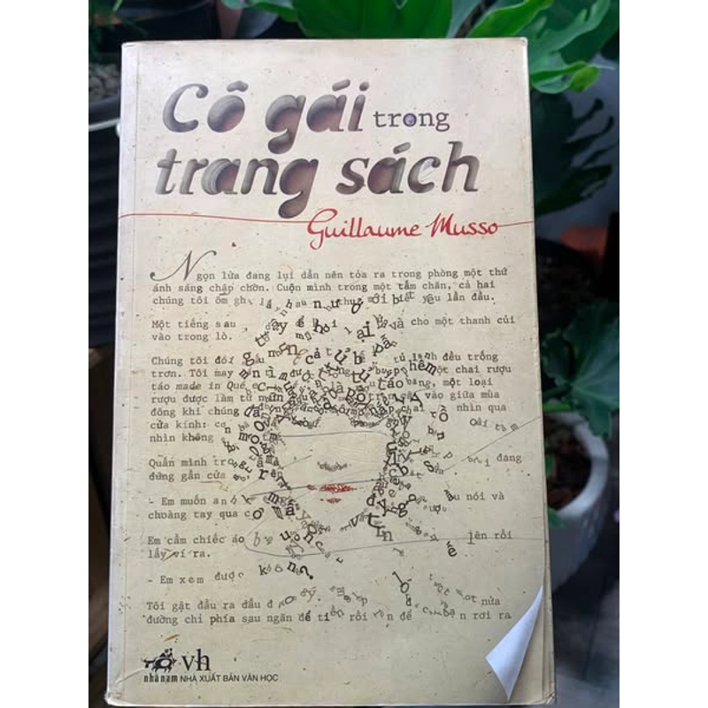 Cô gái trong trang sách -  Guillaume Musso 475879