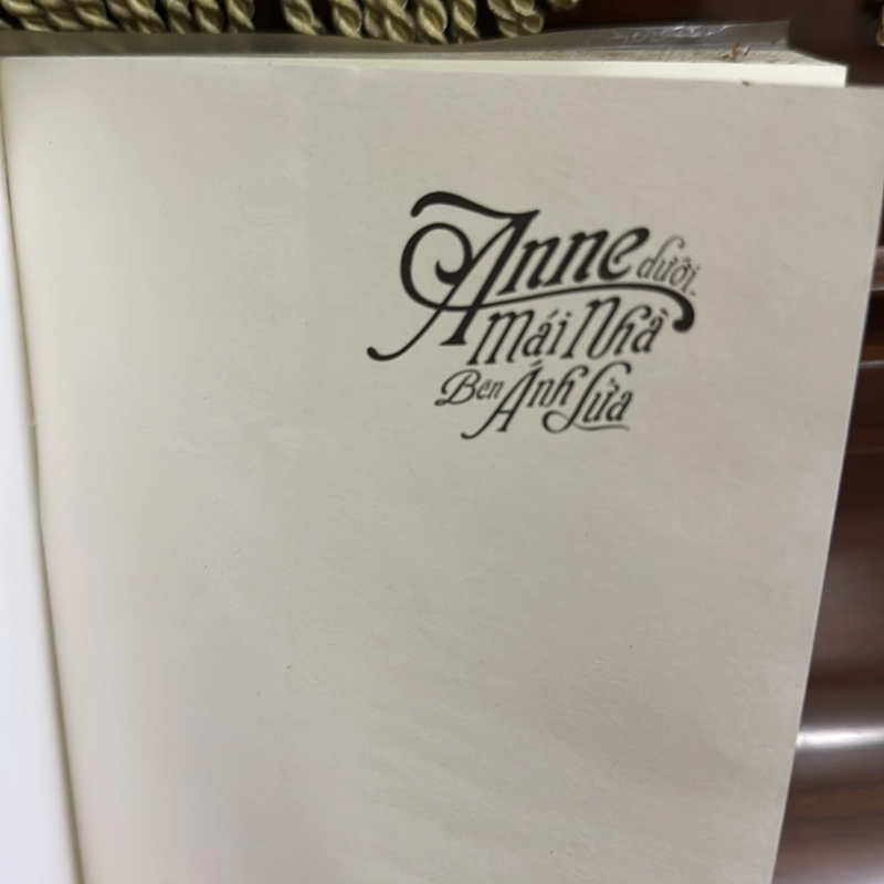 Anne dưới mái nhà bên ánh lửa  495400