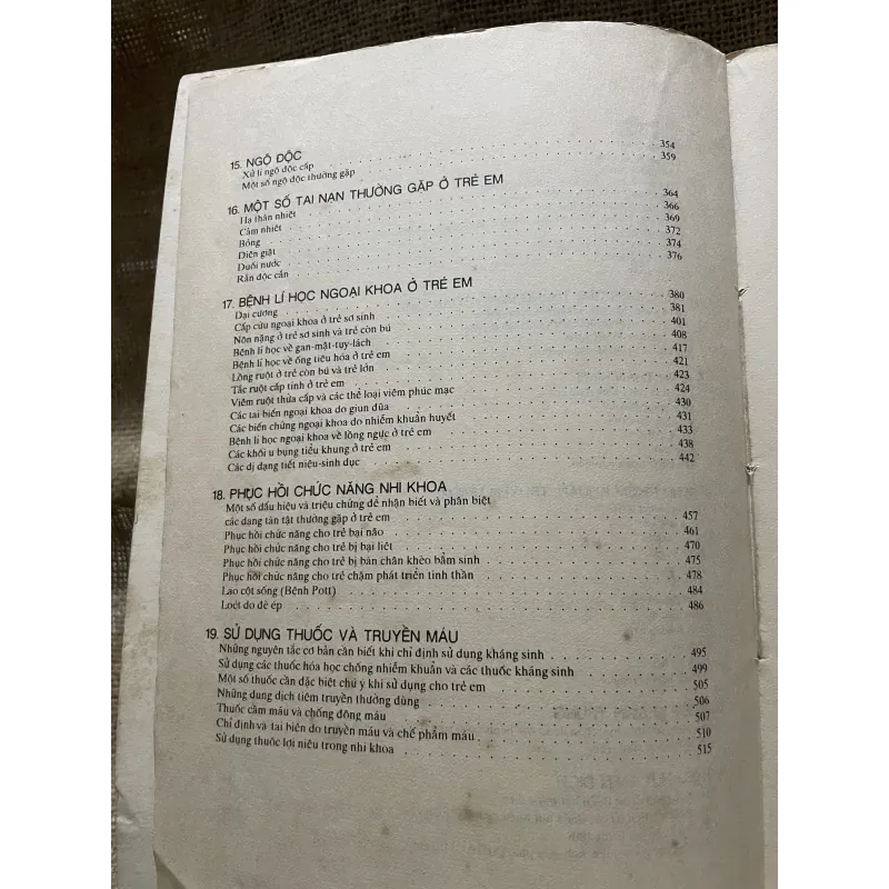 Cẩm nang điều trị nhi khoa- hơn 500 trang  799780