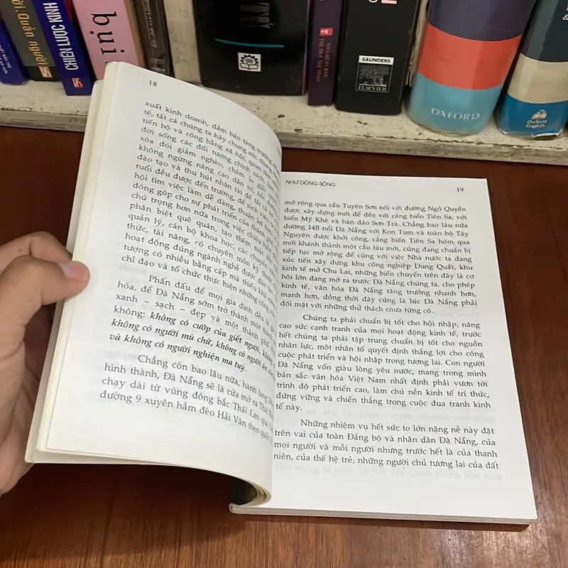 II Tựa sách: Như Hạt Cát Như Dòng Sông - Nhiều Tác Giả - 2000 562828