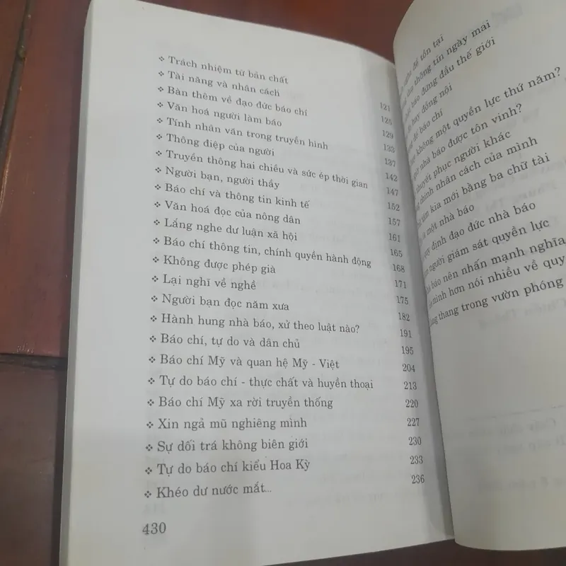 NGHỀ BÁO NGHIỆP VĂN 737680