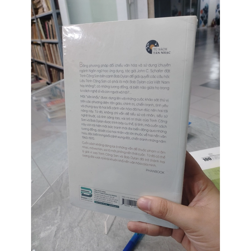 TRỊNH CÔNG SƠN VÀ BOD DYLAN - JOHN C. SCHAFER 530945