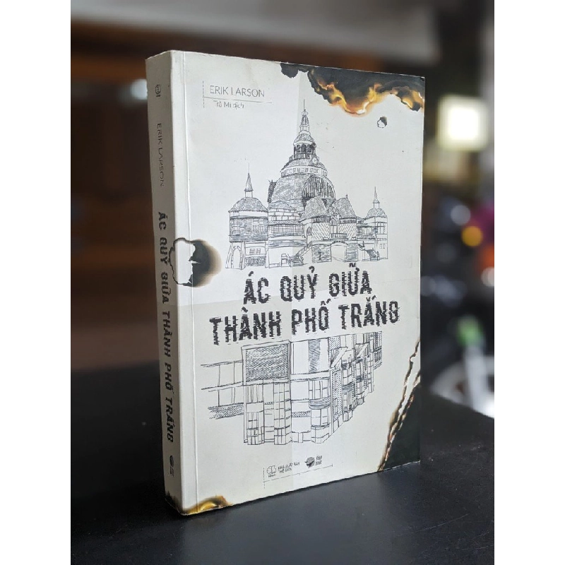 Ác quỷ giữa thành phố trắng - Erik Larson 381668