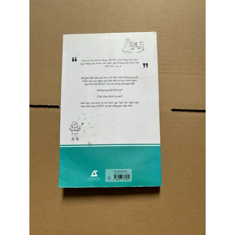 Phất tay lung lay thế giới (ướt góc dưới) 704109