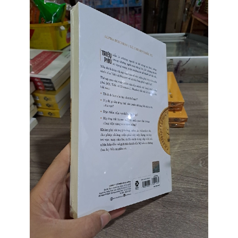 [Phiên Chợ Sách Cũ] Lối sống thực dụng của triệu phú 2303 413947