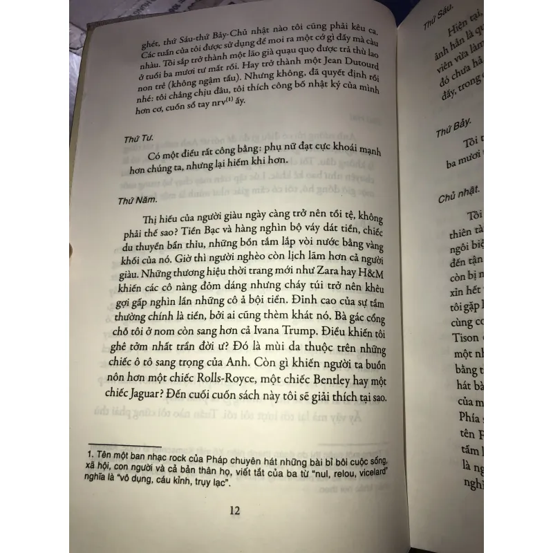 Kẻ ích kỷ lãng mạn - Frédéric Beigbeder 996831