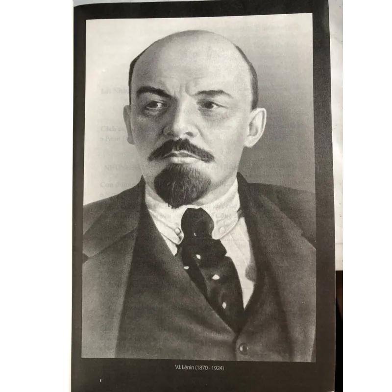 Như mặt trời chói lọi chiếu sáng khắp năm châu 654679