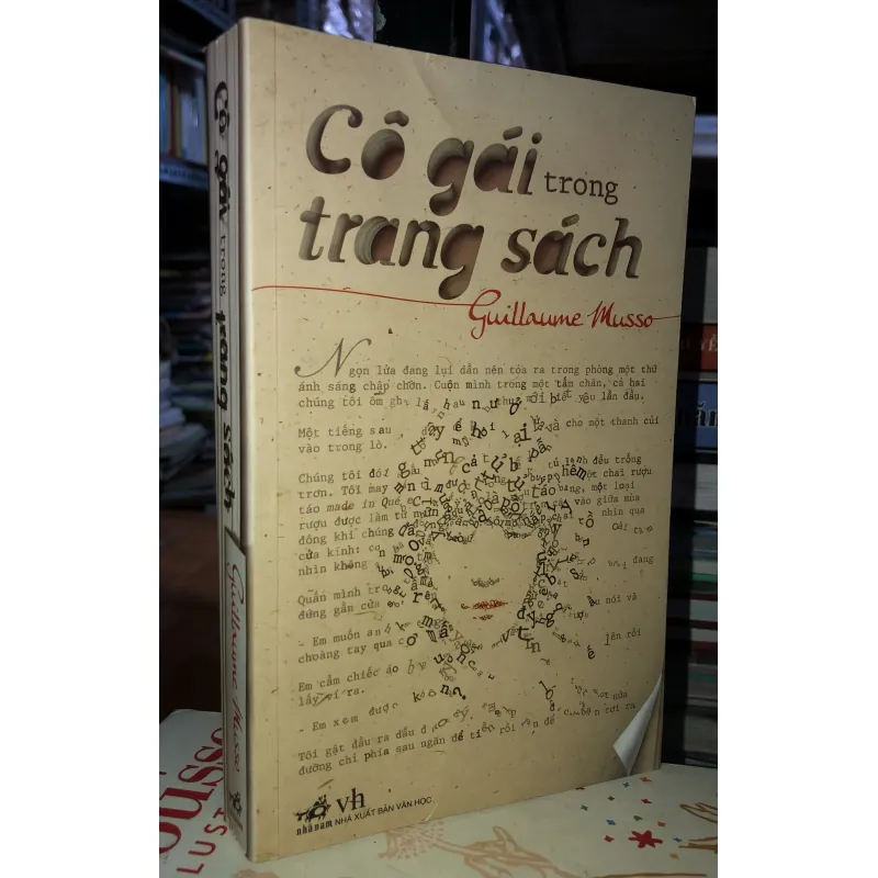 Cô Gái Trong Trang Sách 752124