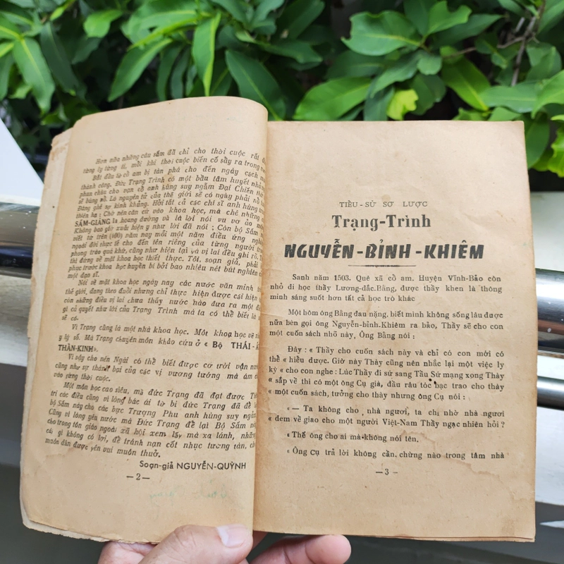 Sấm Trạng Trình Giảng Giải - quyển 1 549263