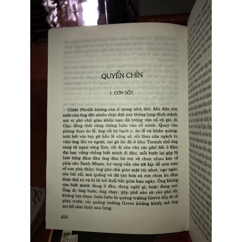 Thằng gù nhà thờ Đức Bà - Victor Hugo  993343