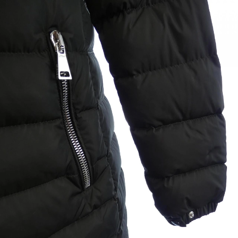 Áo khoác lông vũ MONCLER 635419