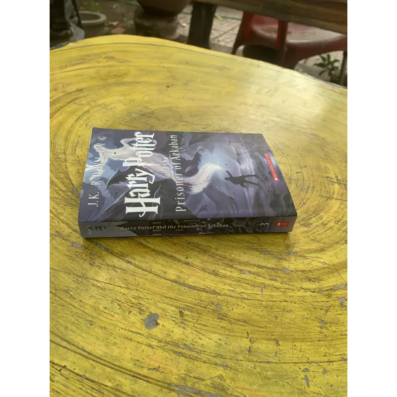 HARRY POTTER AND THE PRISONER OF AZKABAN- J.K. ROWLING 799926