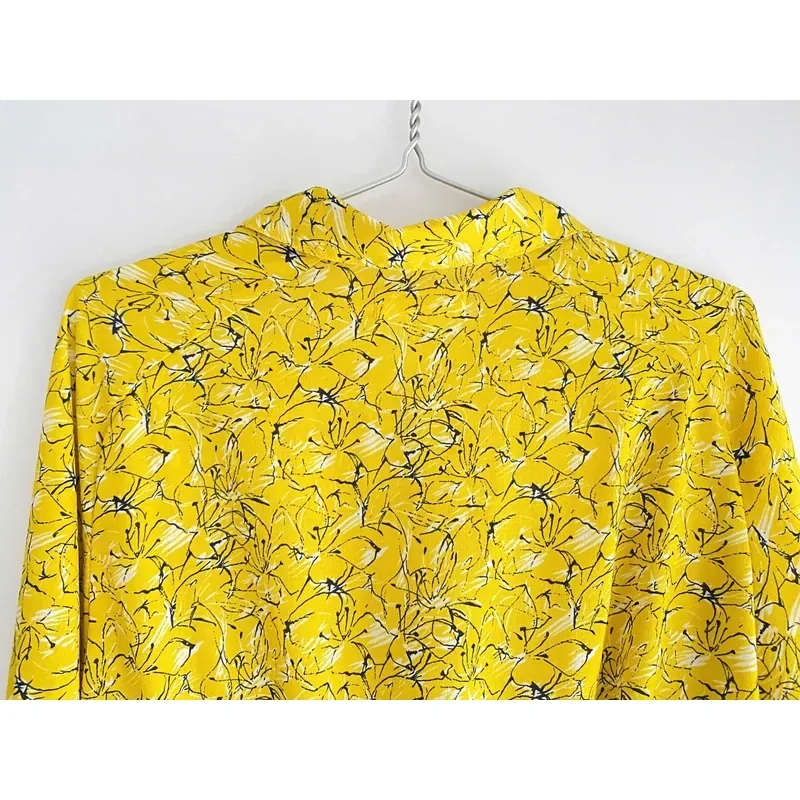 MỚI 98%***IVY MODA* ÁO SƠ MI CROPTOP DÀI TAY* CHẤT ĐẸP, MÁT, MỚI 90%* TẶNG QUÀ 0Đ FS 588222