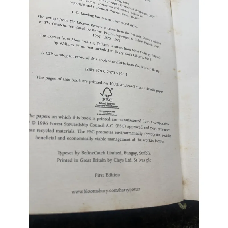 Harry Potter and the deathly hallows hard cover first edition 727942